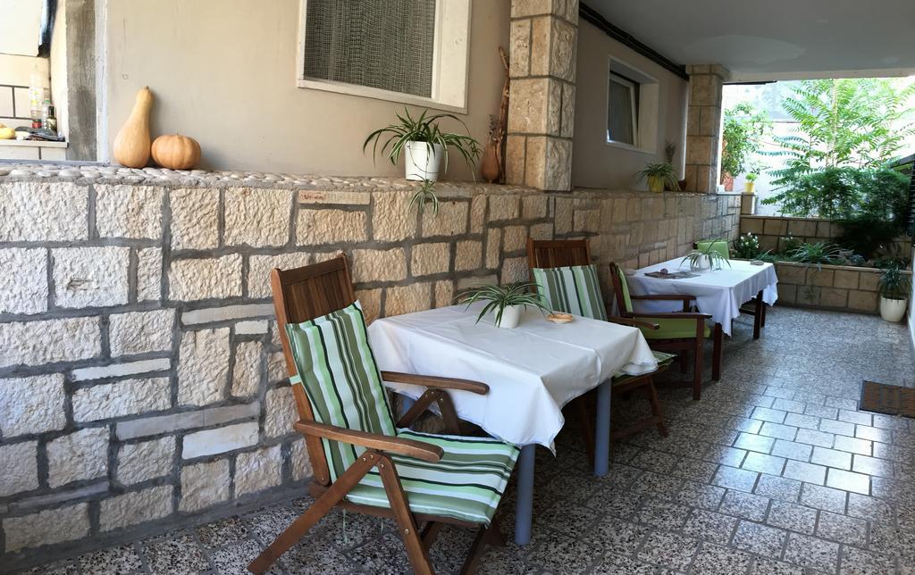 Guesthouse Cipre Lumbarda Exterior foto